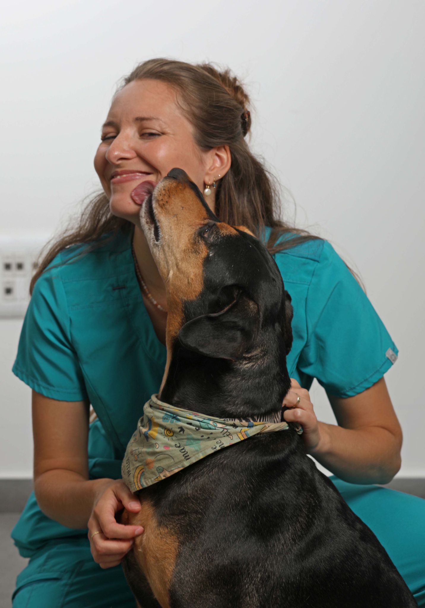 בית חולים ומרכז חירום וטרינרי "חוות דעת"